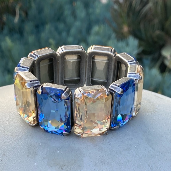 Silicone Stretch Bracelet  With Aurora Octagon 27x18.5mm - Picture 8 of 9